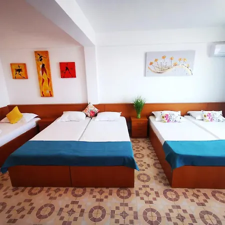 Berlin - Locatie Centrala 2*